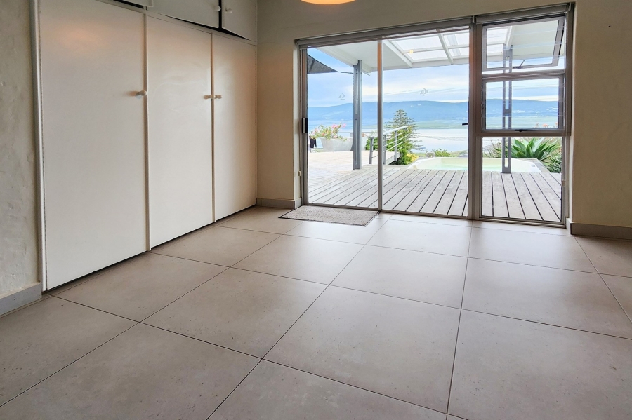 To Let 3 Bedroom Property for Rent in Heuwelkruin Western Cape